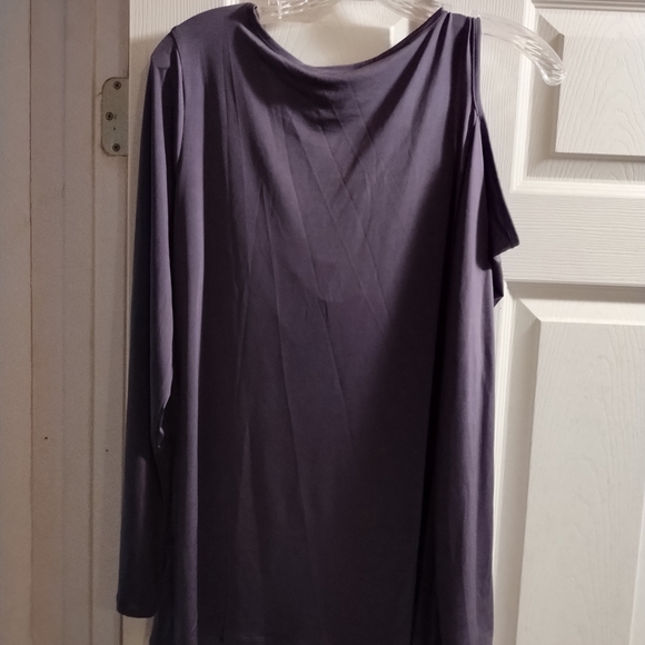 NWOT Venus embellished jersey top - Picture 2 of 4